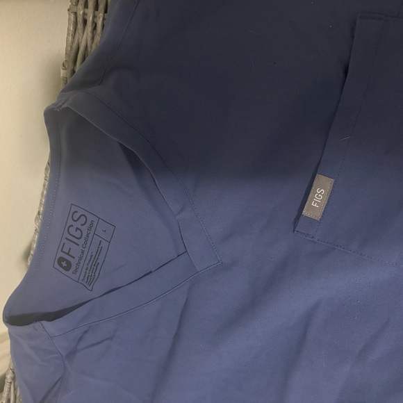 Figs Scrub Top - Picture 2 of 3